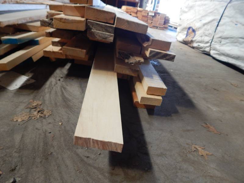 lot 321 image: Common and Select Aspen Boards