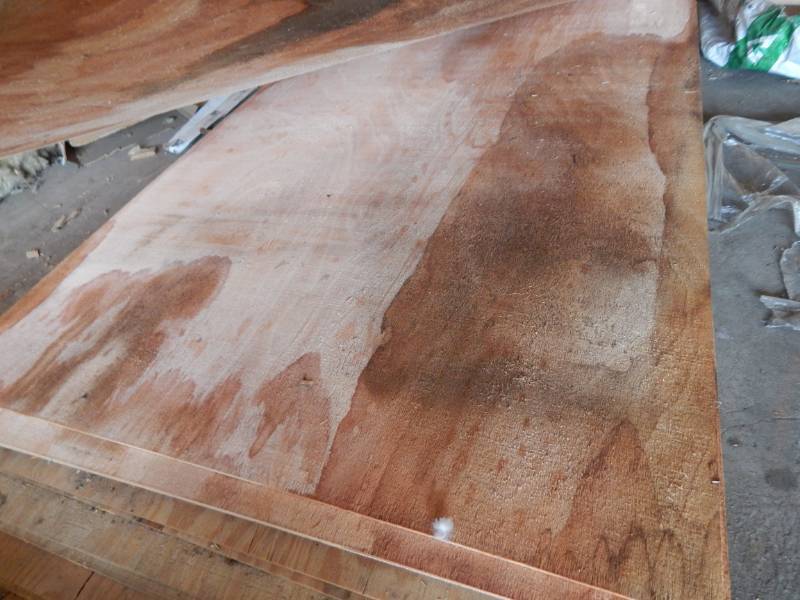lot 326 image: 4 x 8 x 38 Rough Sawn Pine Sheeting