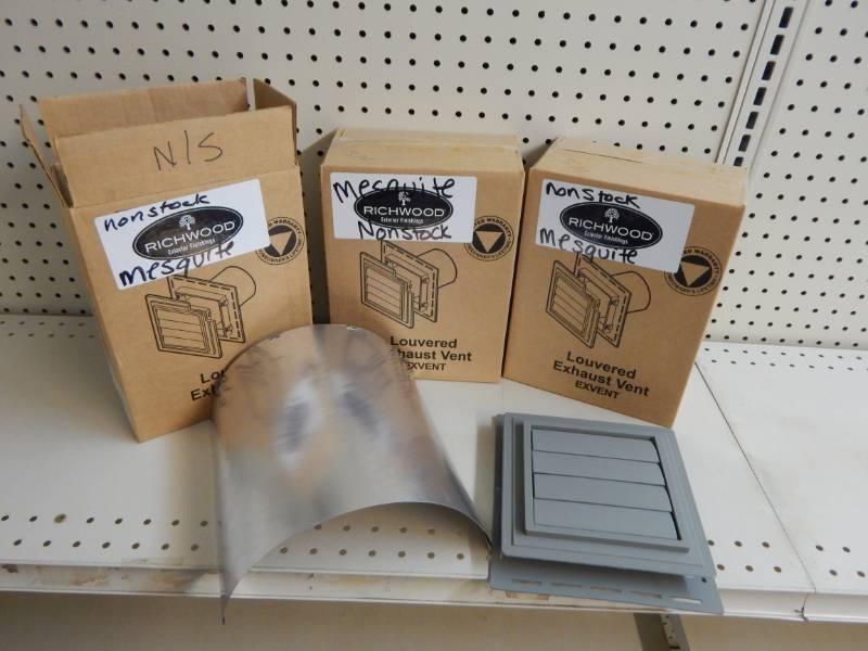 lot 381 image: Lot of DryerExhaust Vents