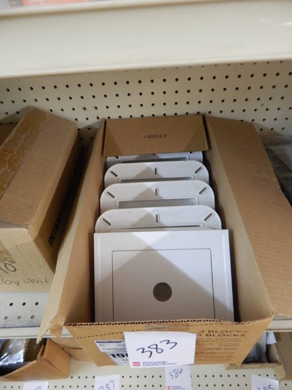 lot 383 image: Lot of J Blocks