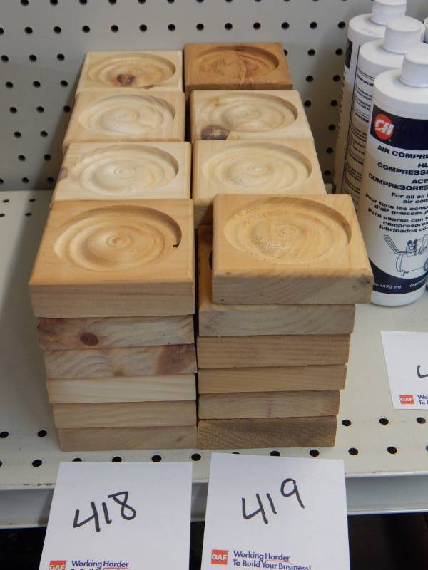 lot 419 image: Lot of Pine Rosettes