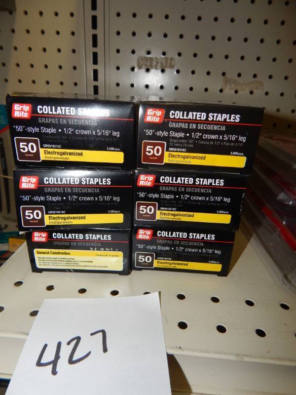 lot 427 image: 516 Hammertacker staples