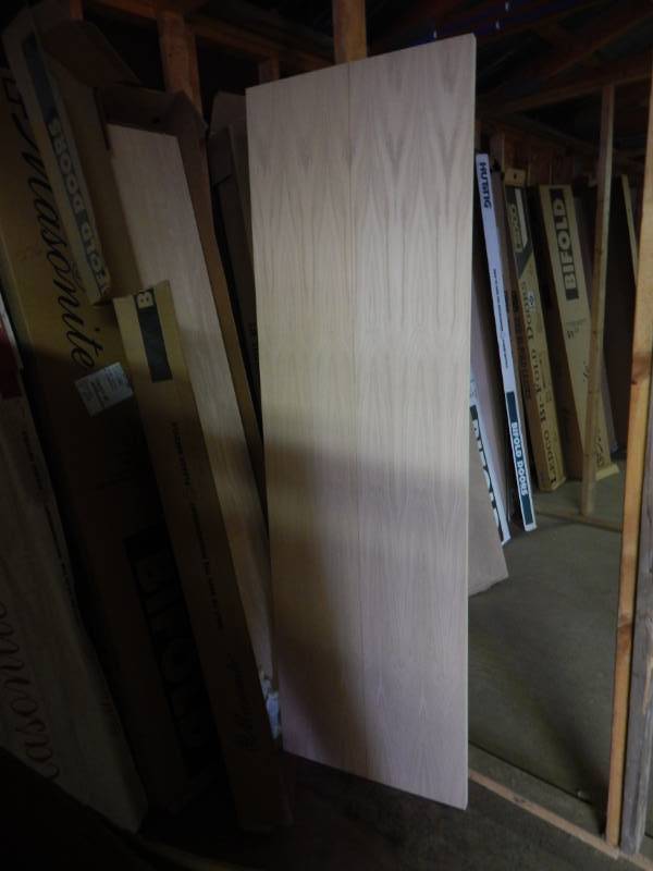 lot 275 image: 40 Oak bifold