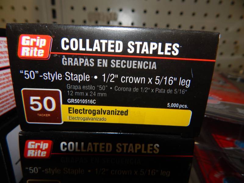 lot 437 image: 516 Hammertacker staples