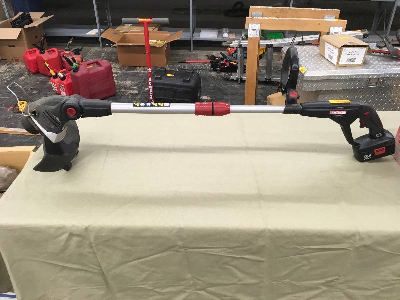 lot 85 image: Craftsman Weed Trimmer