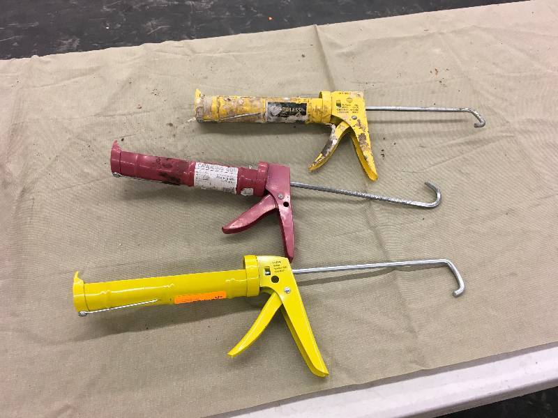 lot 122 image: Caulking Guns