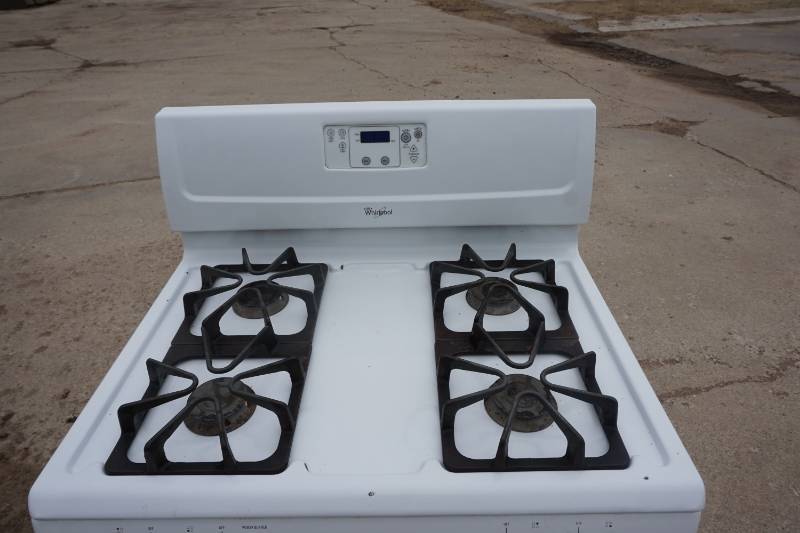 lot 6 image: Whirlpool Gas RangeOven