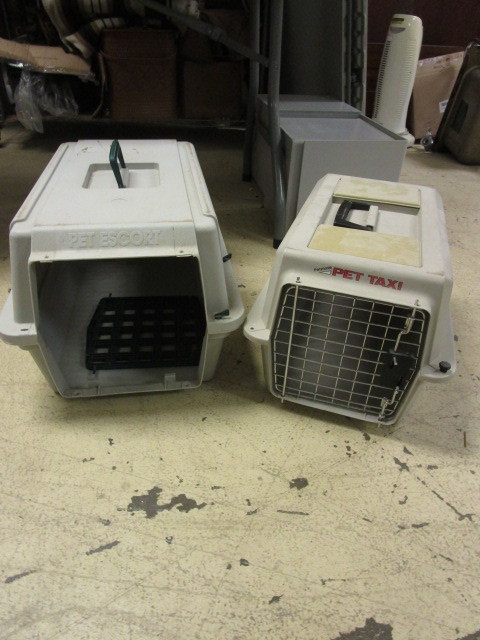 lot 466 image: TWO PET CARRIERS