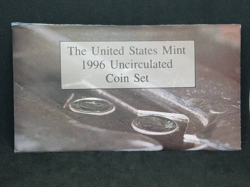 lot 93 image: 1996 Uncirculated Coin Set P & D Mint