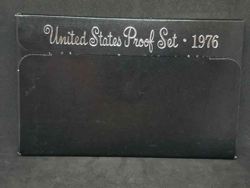 lot 99 image: 1976 Proof Set