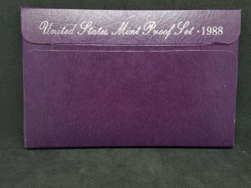 lot 107 image: 1988 Proof Set