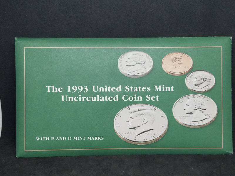 lot 91 image: 1993 Uncirculated Coin Set P & D Mint