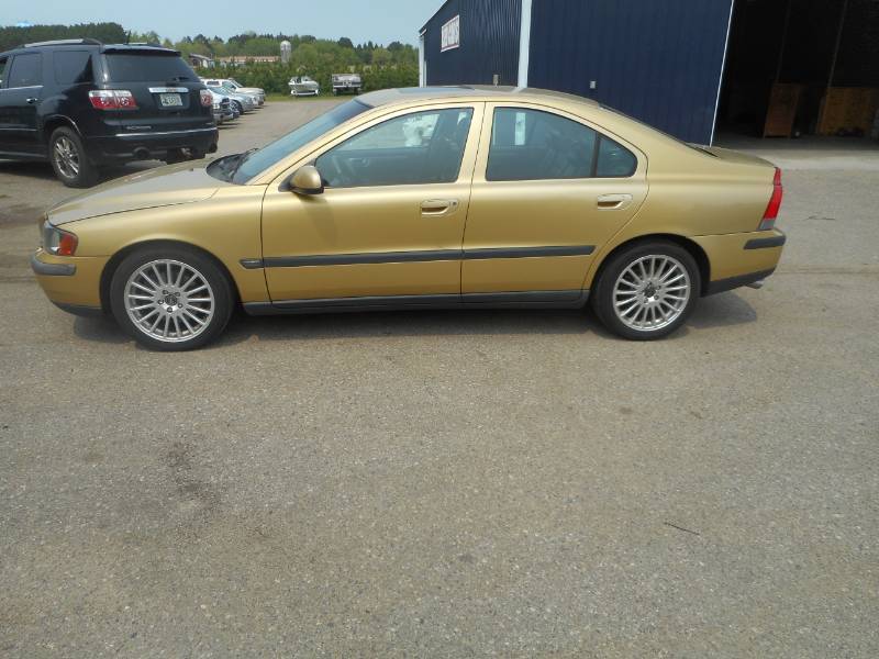 2001 Volvo S60 T5