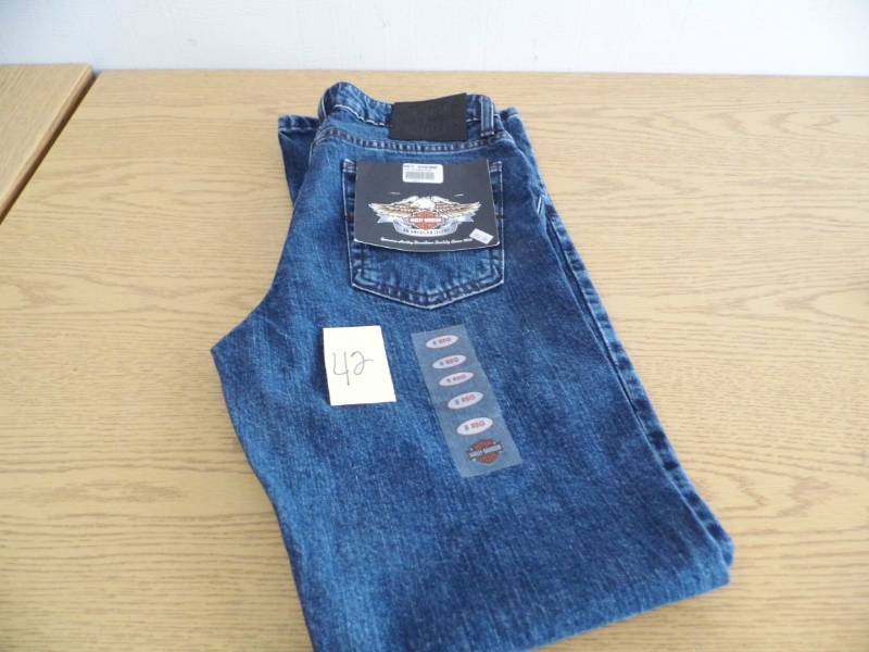 lot 42 image: Harley Davidson Jeans