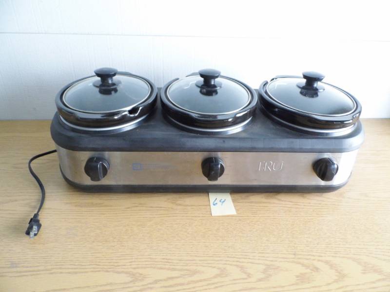 lot 64 image: Tru Crockpots