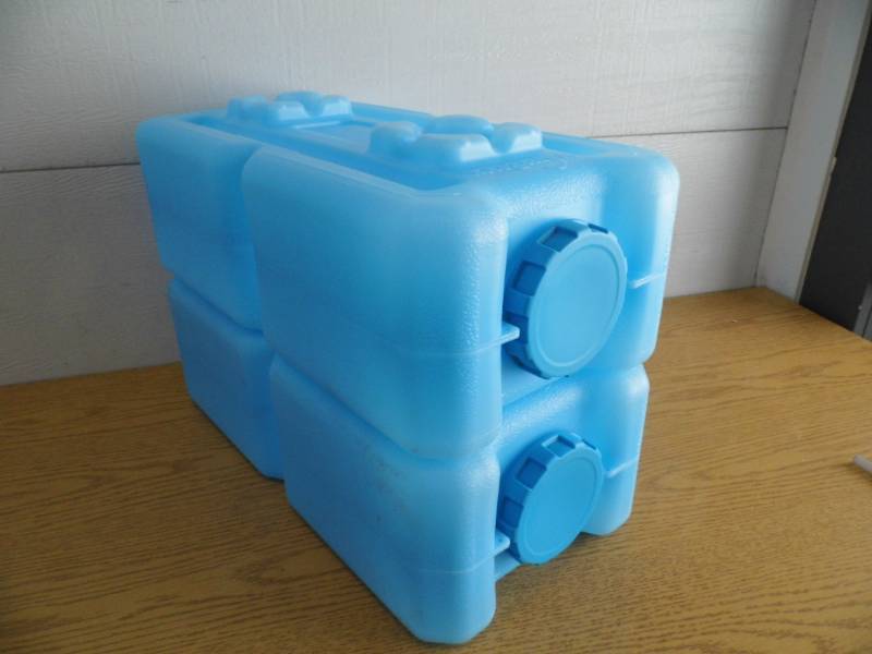 lot 87 image: Lot of 2 Water Bricks