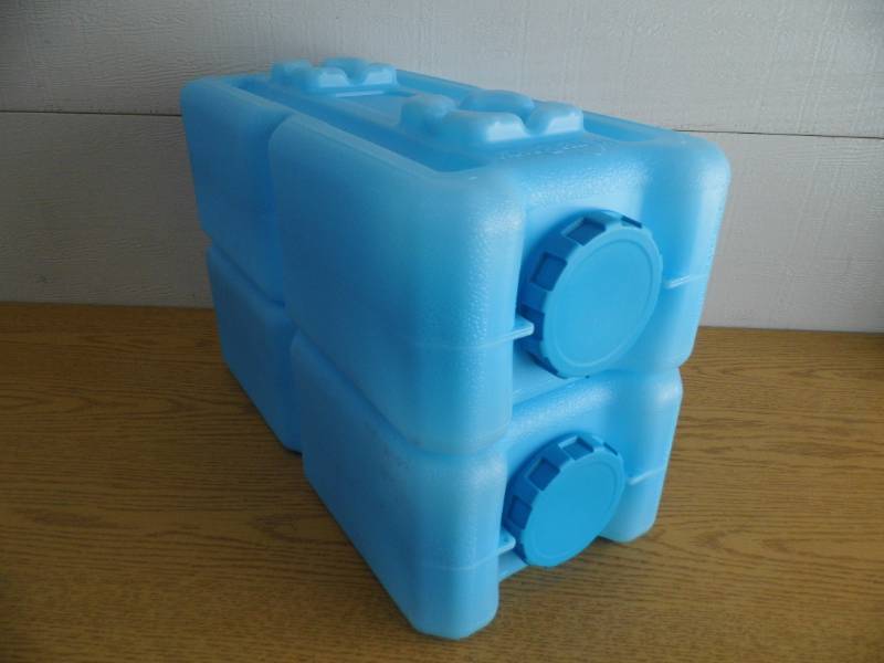 lot 88 image: Lot of 2 Water Bricks