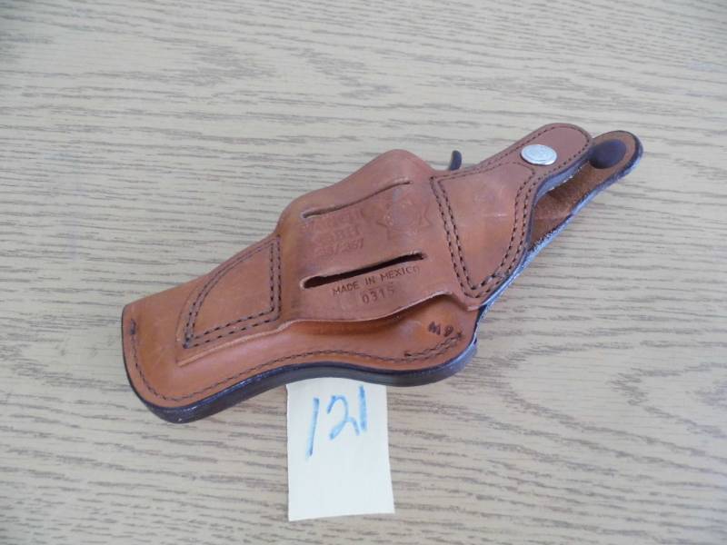 lot 121 image: Holster