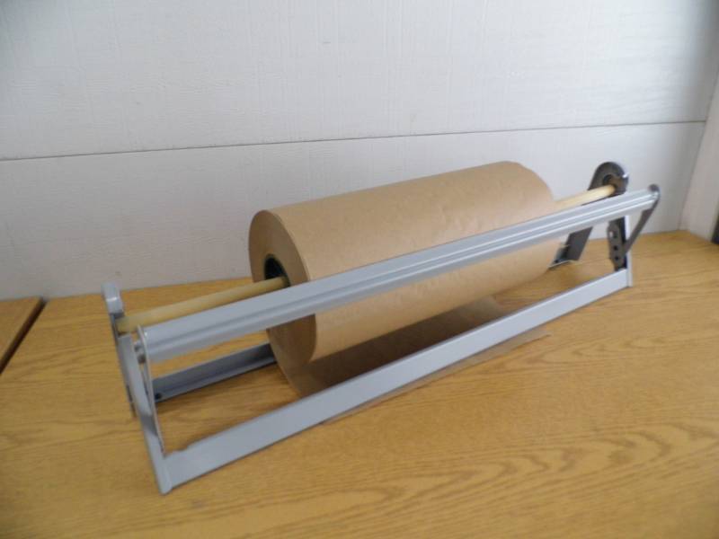 lot 136 image: Brown Paper on Roller
