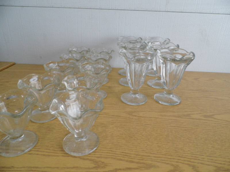 lot 183 image: ice Cream Dishes