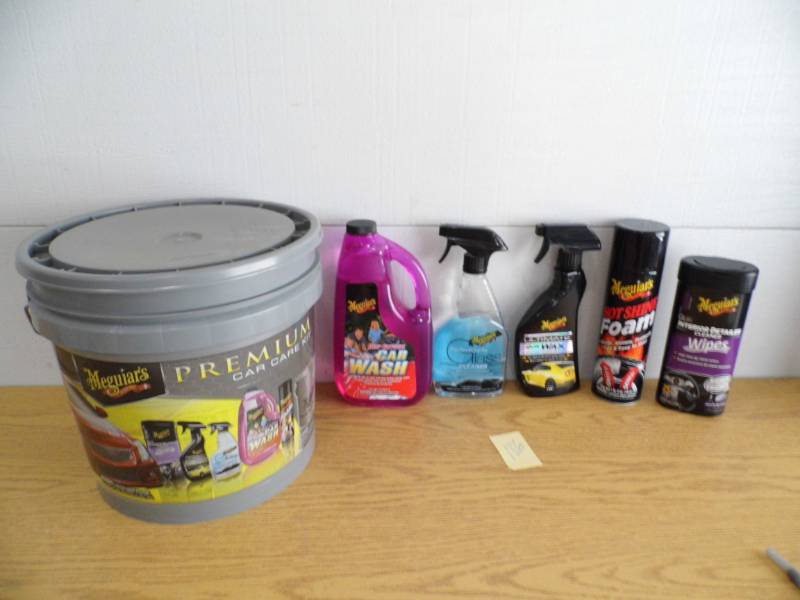 lot 186 image: New Meguiars Car Care Kit