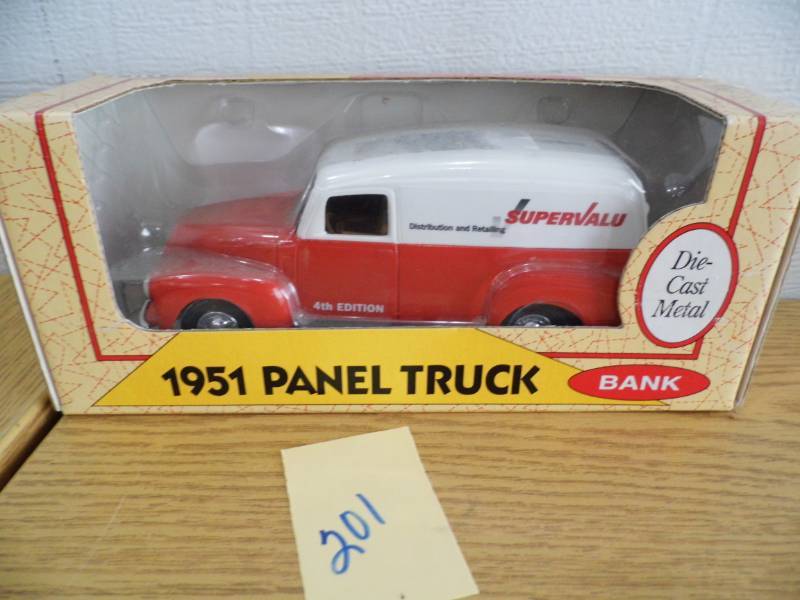 lot 201 image: Die Cast Super Valu Bank