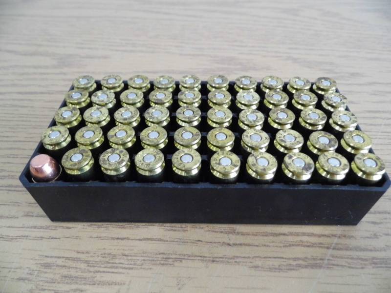 lot 207 image: Ammunition 40 S&W