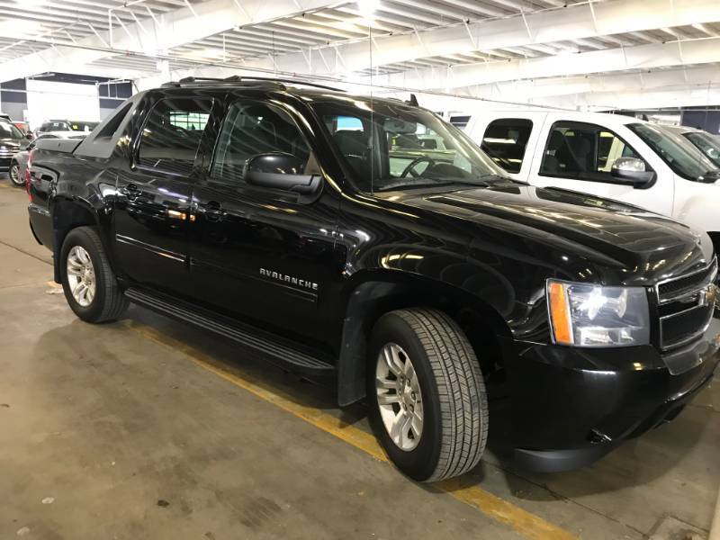 2011 Chevrolet Avalanche LS 4x4