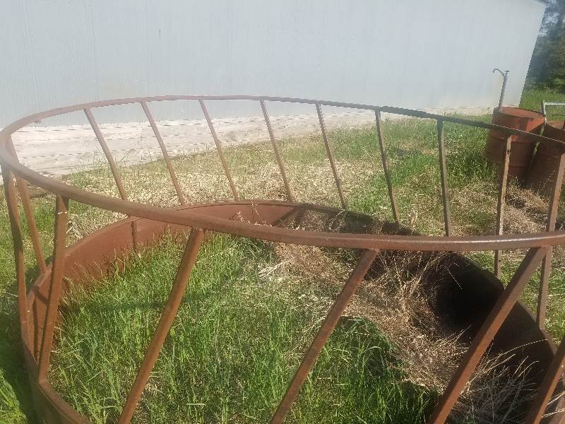 Hay Feed Ring