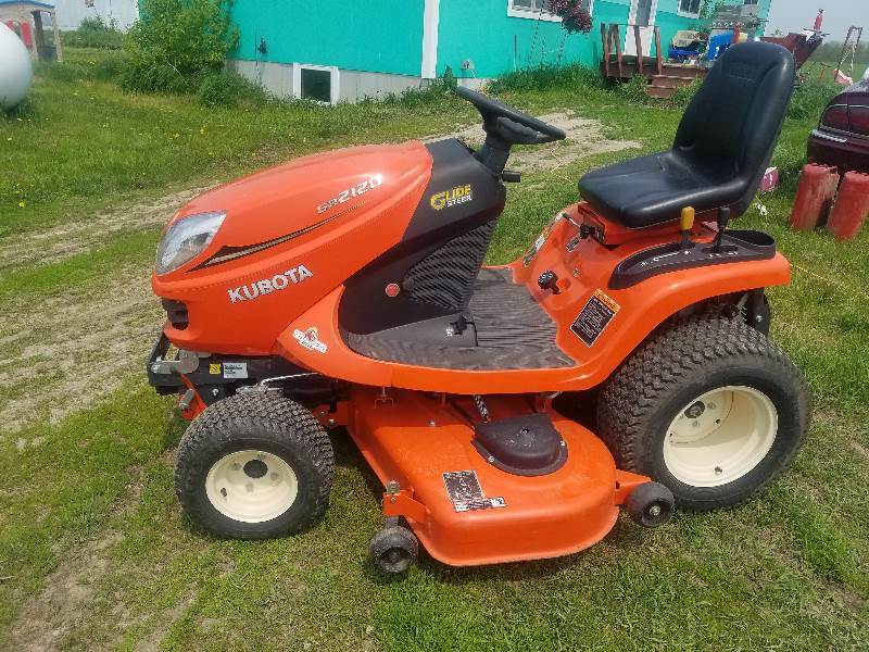 Kubota GR2120 Tractor