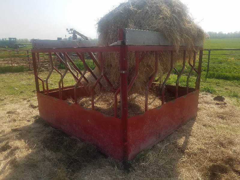 Haymizer Hay Saver Feeder Cattle And Farm Equipment K Bid