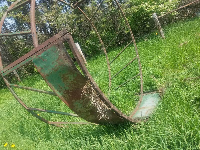 Cow Hay Feeder Ring