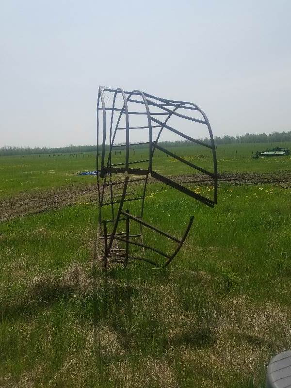 Cow Hay Feeder Ring