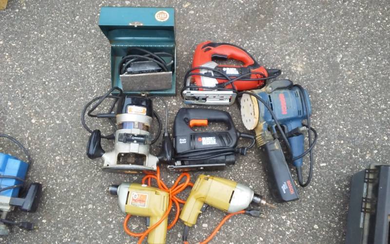 lot 12 image: Black & Decker Jig Saws & Drills, Craftsman Router, Bosch Sander, Powr-Kraft Sander