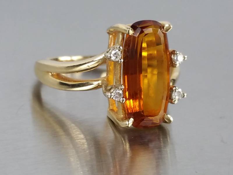Ladies Citrine and Diamond Estate Ring set in 14k Yellow Gold