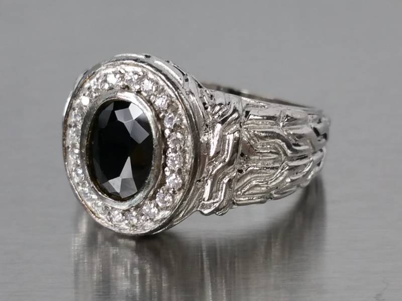 Well Designed Black Oynx Estate Ring in Sterling Silver