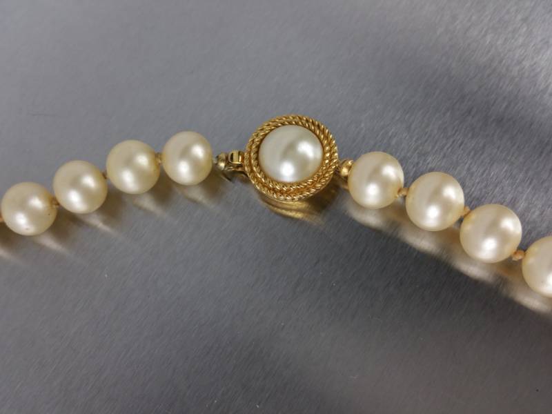 Trafari Crown Pearls with Fancy Clasp