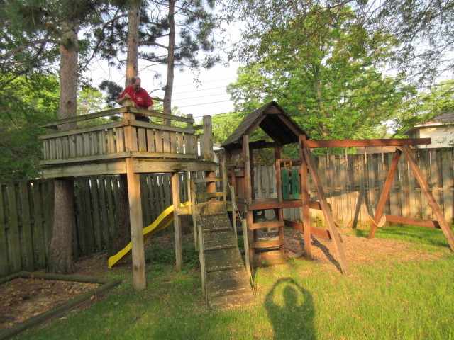 TREEHOUSE FORT STYLE PLAYSET