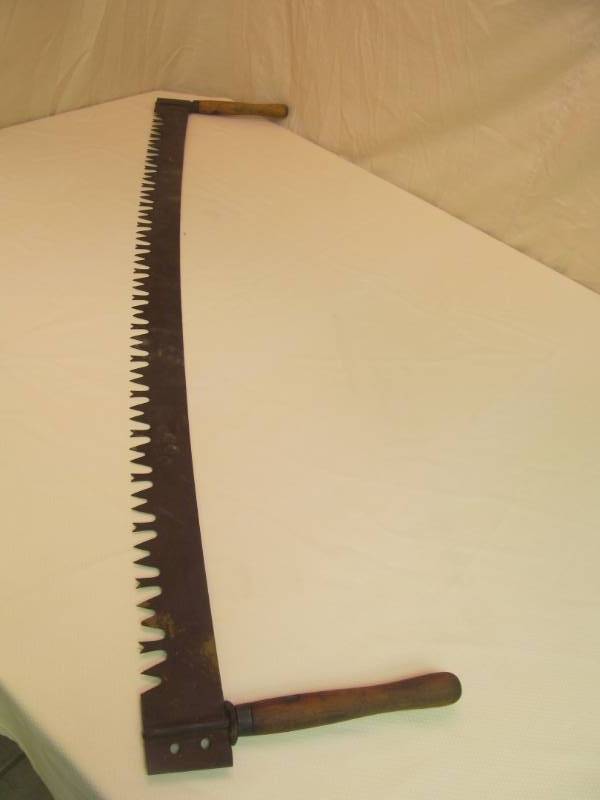 lot 2 image: Vintage 2 Man Saw