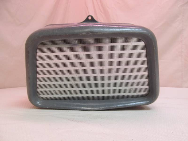 lot 39 image: 1950s Cadillac Speaker