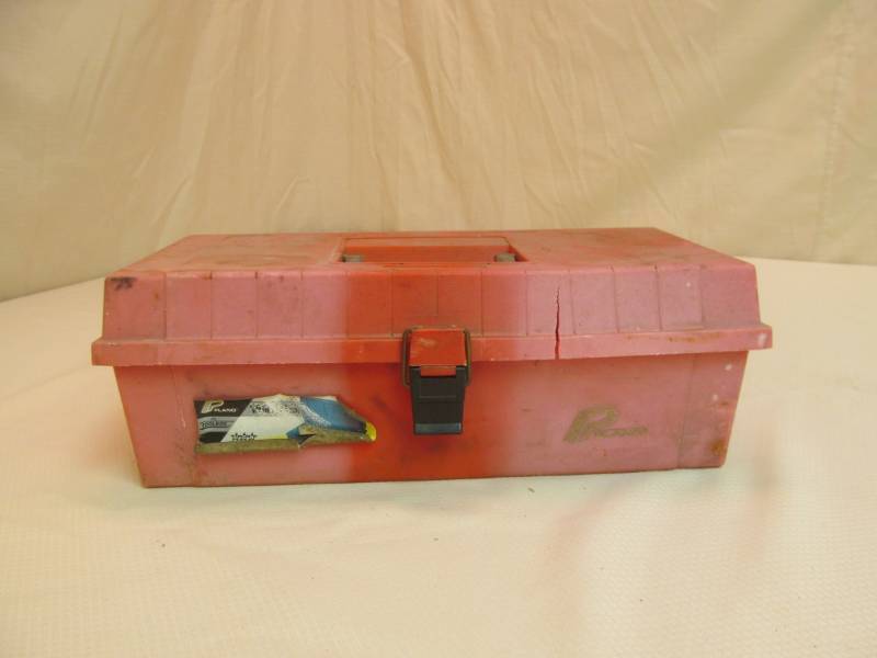 lot 53 image: Small Tool Box w Sockets, Ratchets, Wrenches, Wood Lathe Tool (Mostly Craftsman Wrenches)