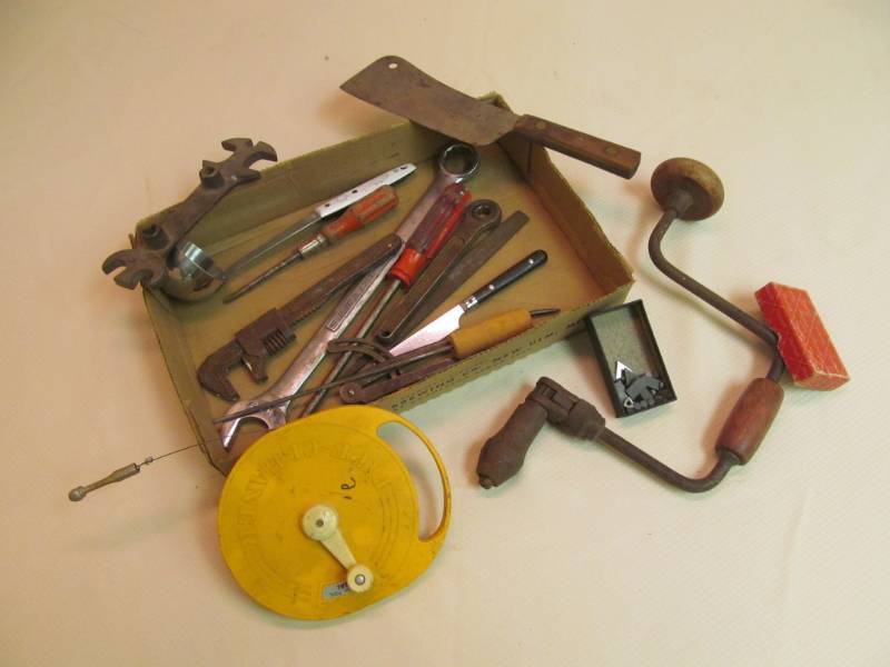 lot 54 image: Variety of Hand Tools, Pipe Cleaner, Grinder Bits, Cleaver