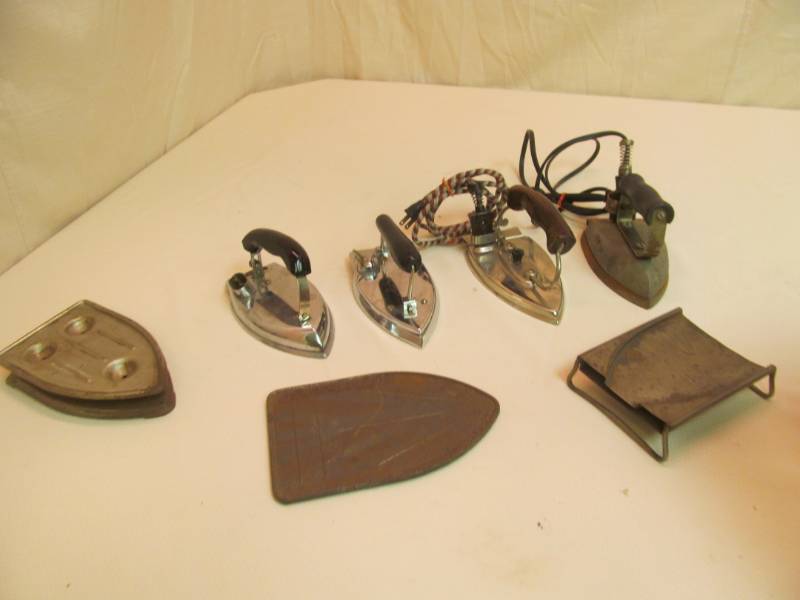 lot 78 image: Large Variety of VintageAntique Irons