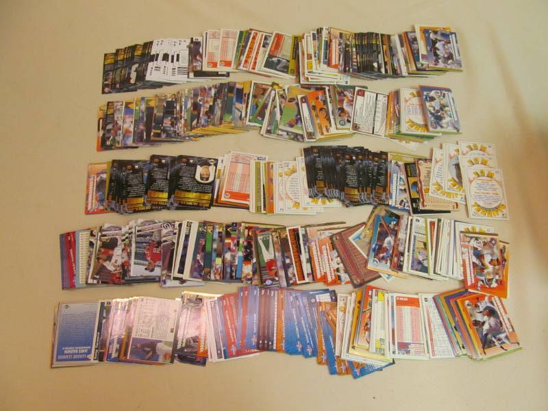 lot 87 image: Variety of BaseballFootball Trading Cards