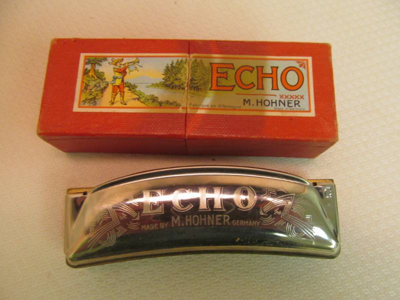 lot 100 image: Echo Harmonica - M. Hohner