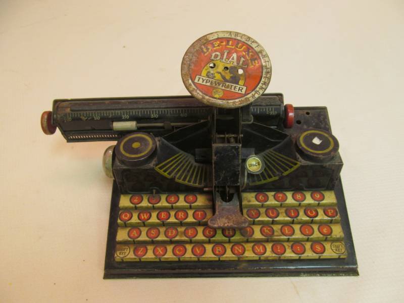 lot 155 image: Antique Dial Typewriter