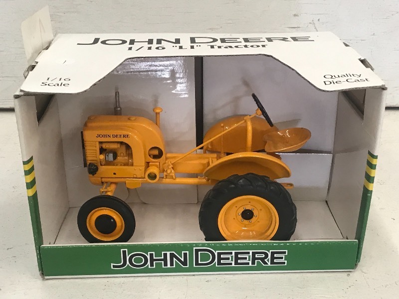J.D. LI Tractor