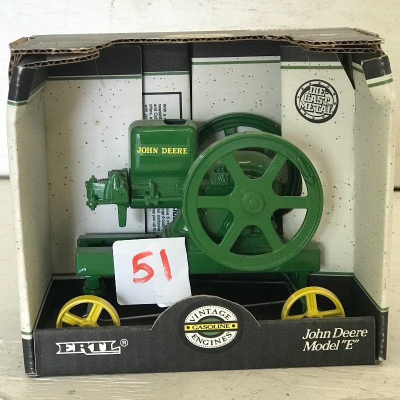 J.D. E Tractor