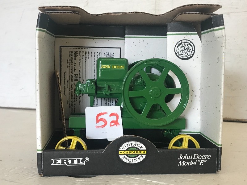 J.D. E Tractor