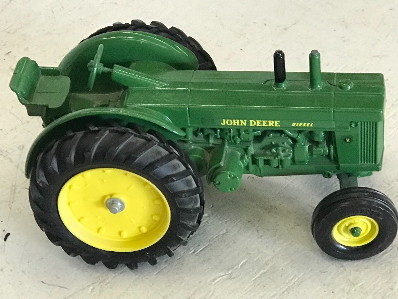 J.D. R Diese Tractor
